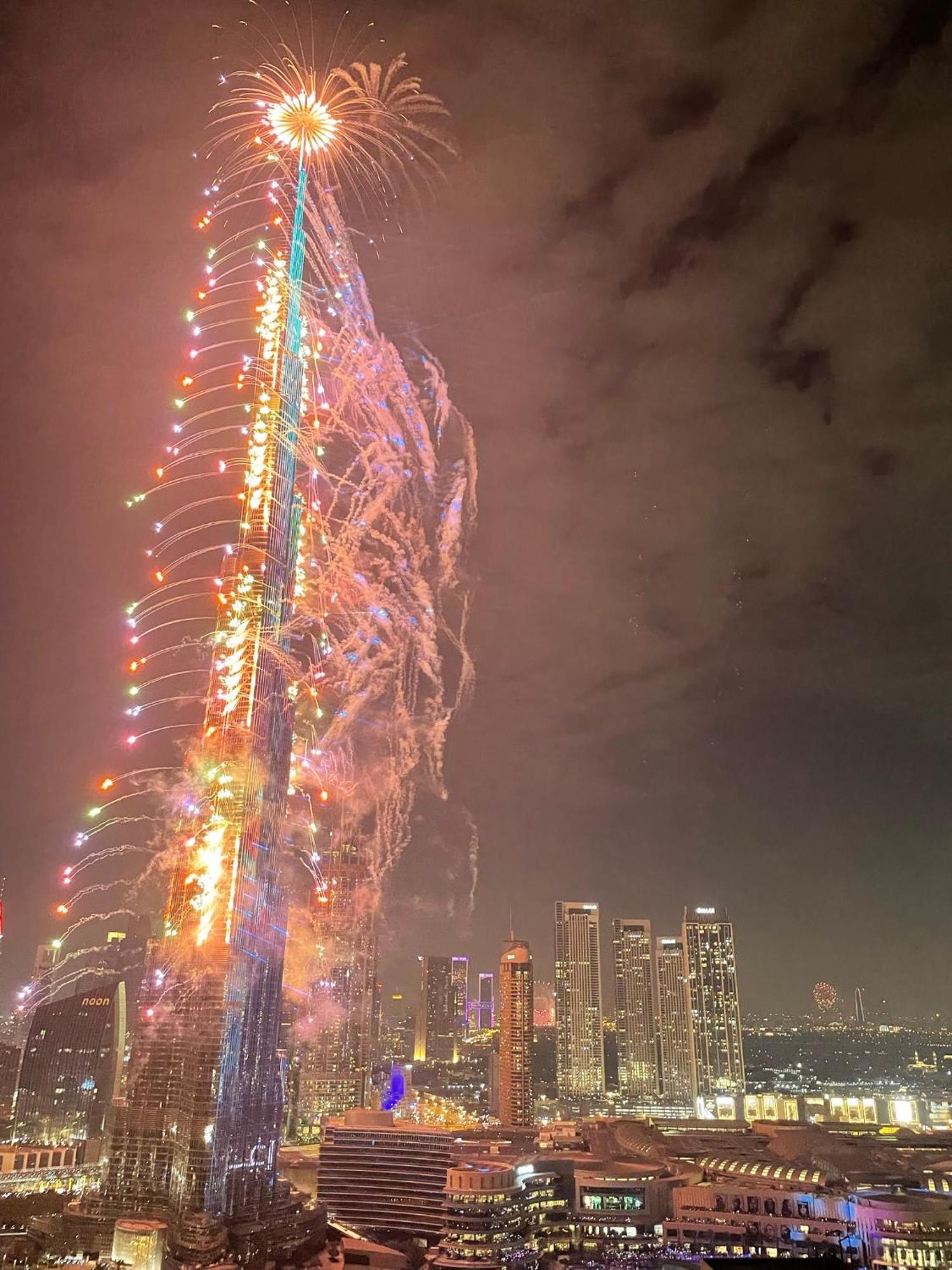 Prestige Living 2Br With Full Burj Khalifa And Fountain View By Auberge Dubai Exterior foto